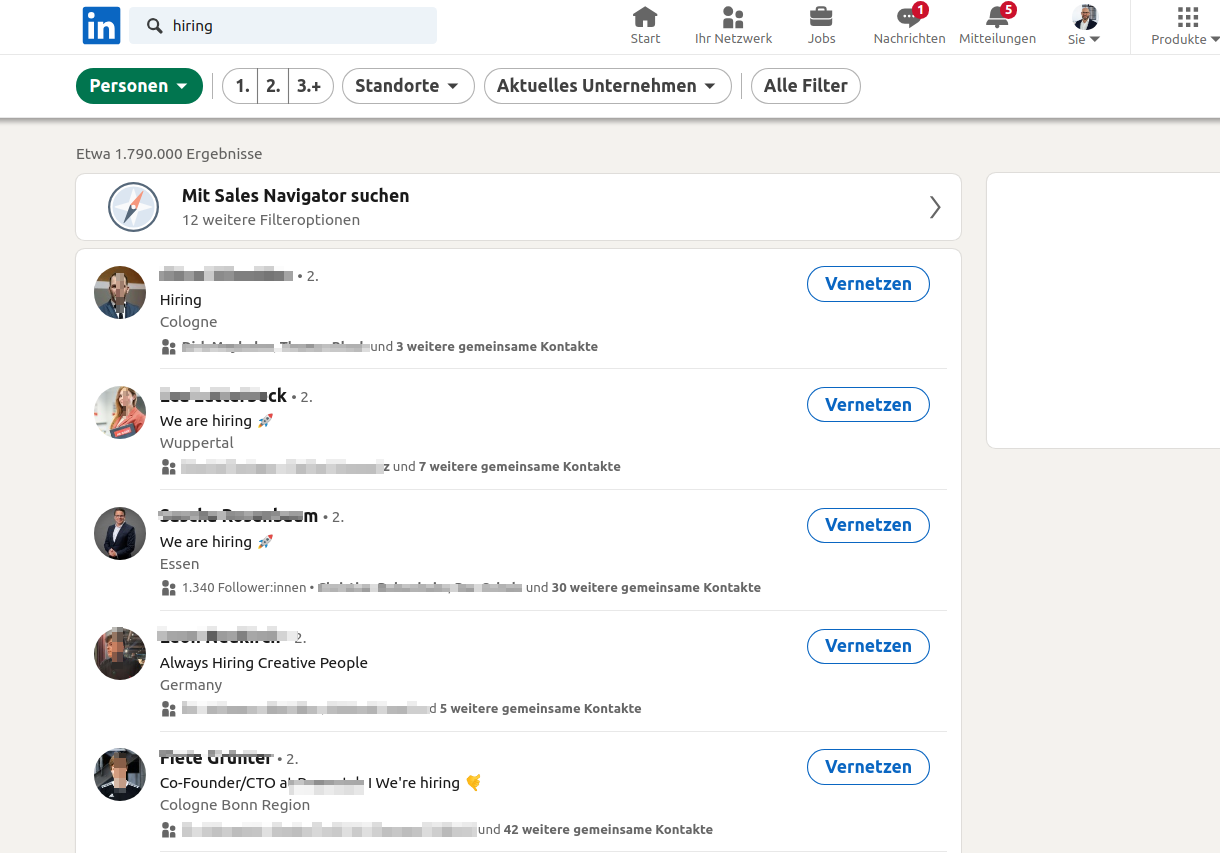 Suche nach Kontakten auf LinkedIn, die Mitarbeiter suchen bzw. #Hiring im Profilbild angezeigt haben